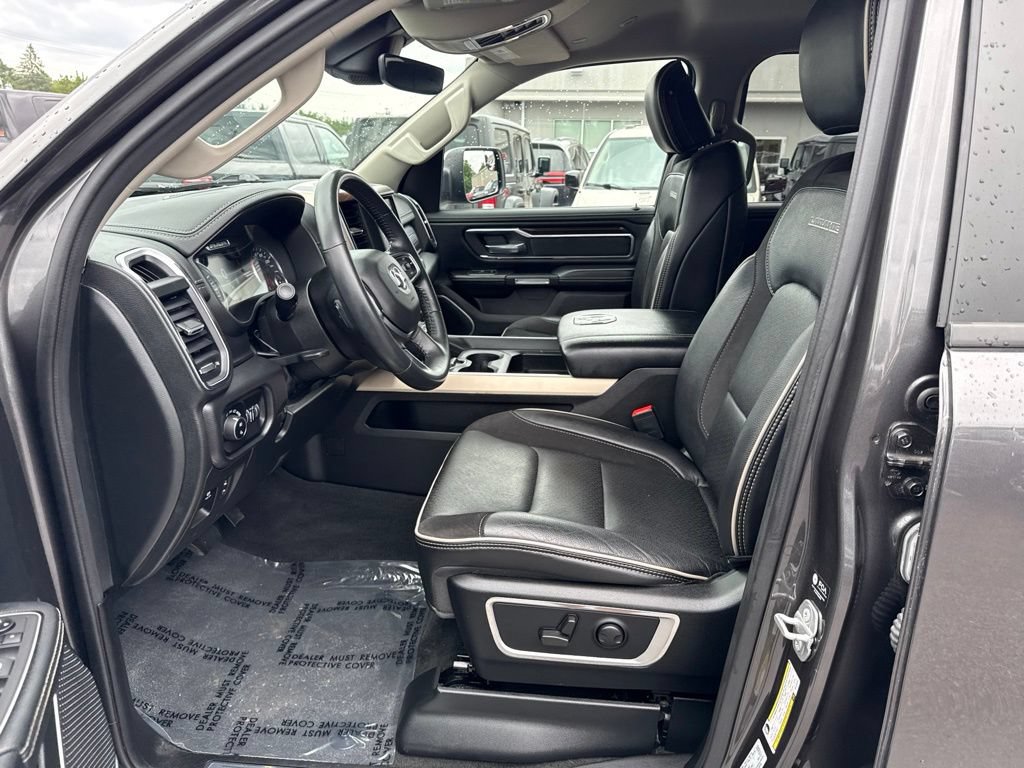 Used 2022 RAM 1500 Laramie AWD/4WD image 16