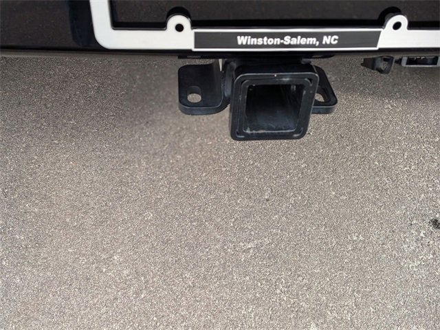 Used 2023 Land Rover Defender 110 X-Dynamic SE image 32