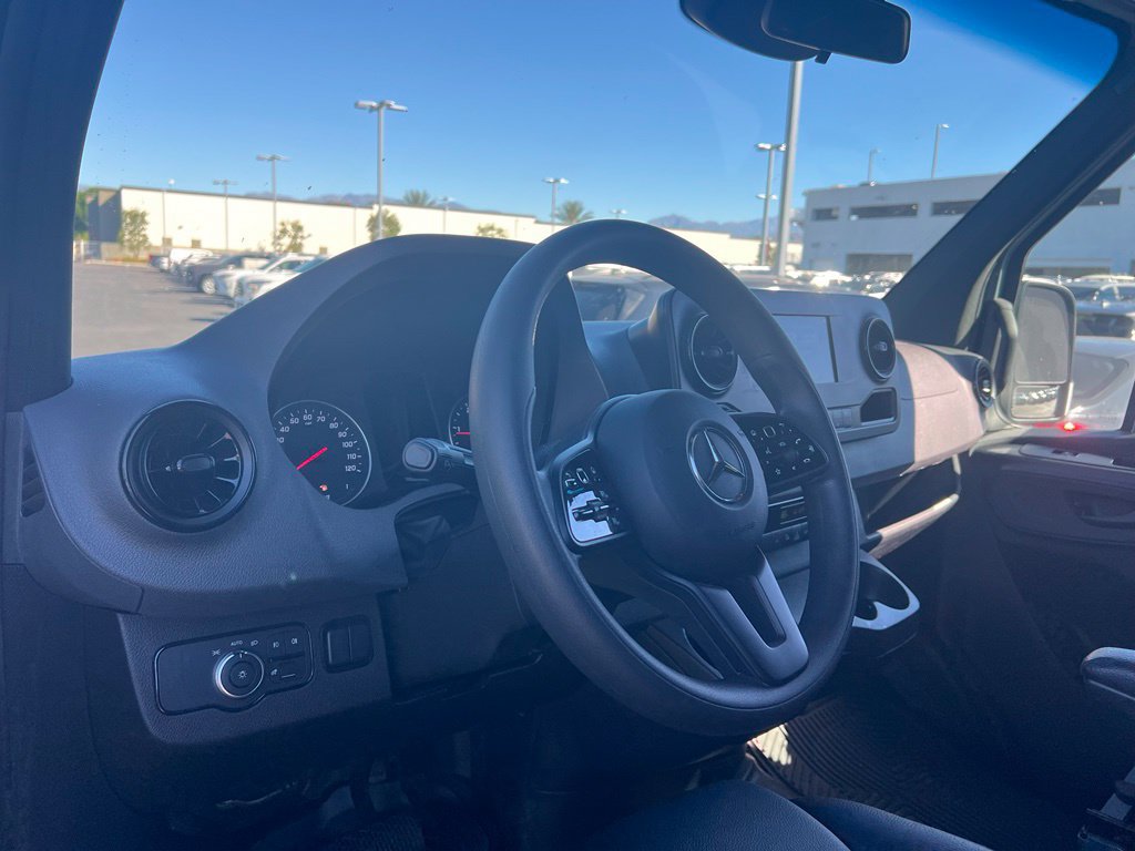 Used 2024 Mercedes-Benz Sprinter 2500 image 8