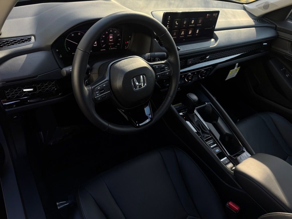 Used 2025 Honda Accord EX-L image 9