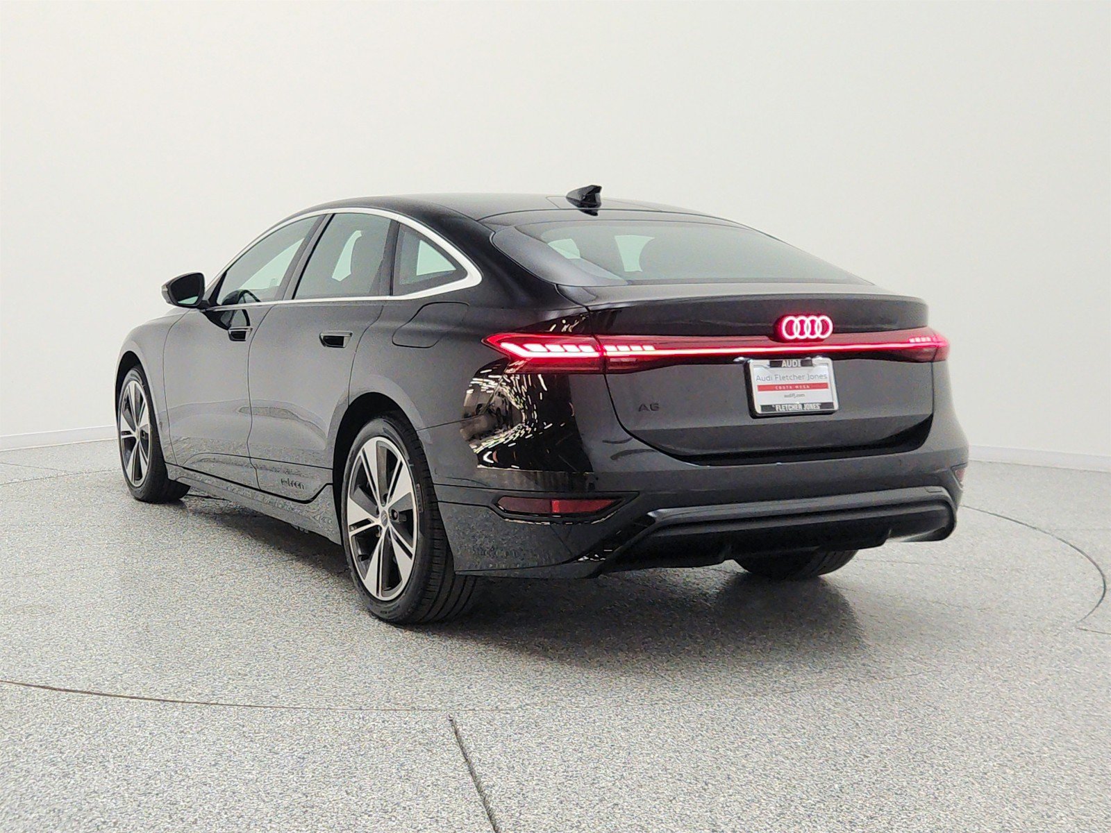 Used 2025 Audi A6 e-tron Premium Plus w/ Premium Plus RWD image 7