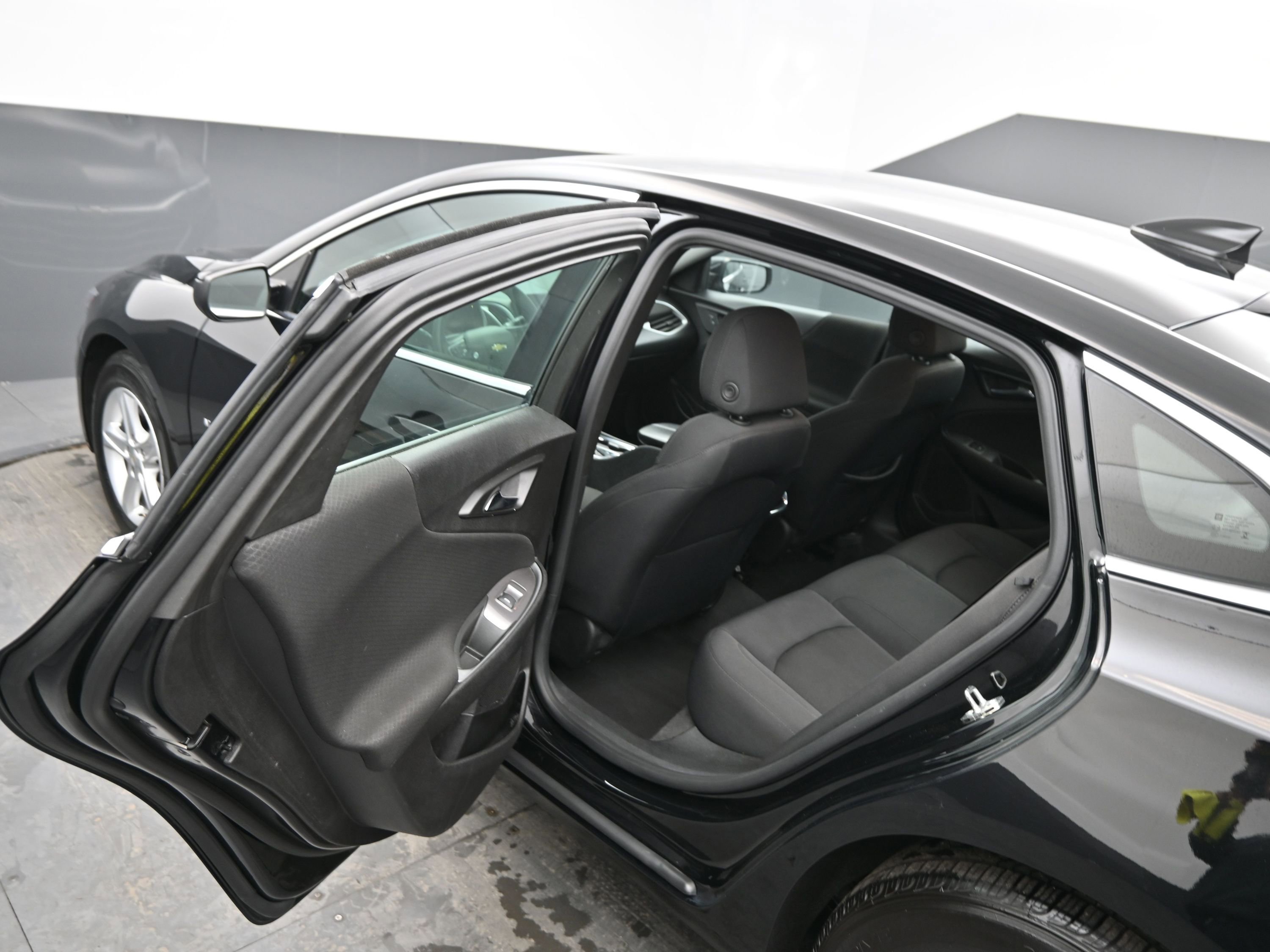 Used 2024 Chevrolet Malibu LT image 14