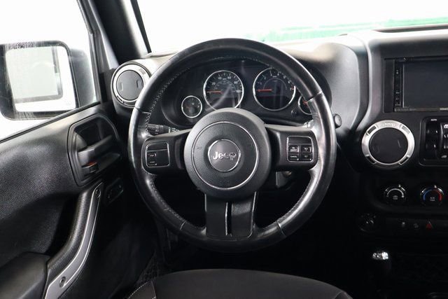 Used 2018 Jeep Wrangler Unlimited Sahara image 14