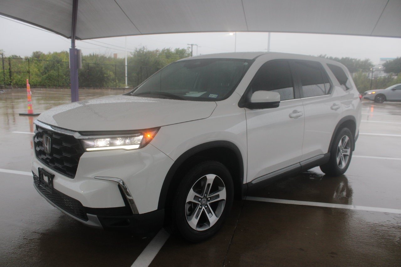 Used 2025 Honda Pilot EX-L image 1