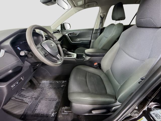 Certified 2025 Toyota RAV4 LE image 19