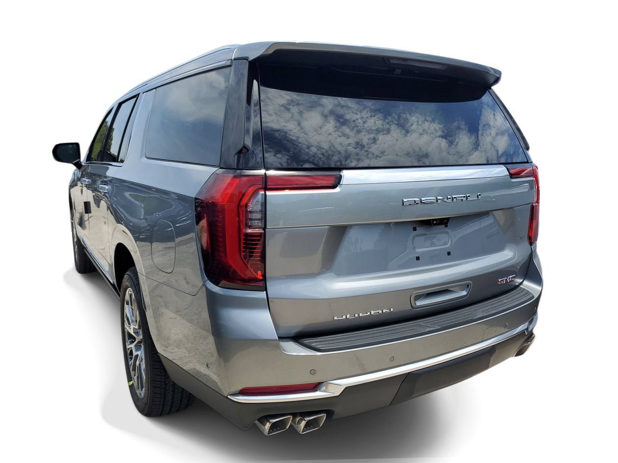 New 2026 GMC Yukon XL Denali w/ Denali Reserve Package AWD/4WD image 4