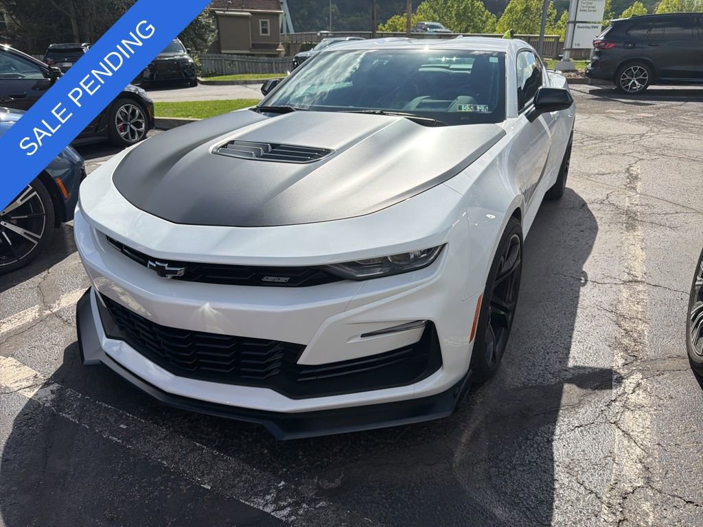 Used 2022 Chevrolet Camaro SS RWD image 2