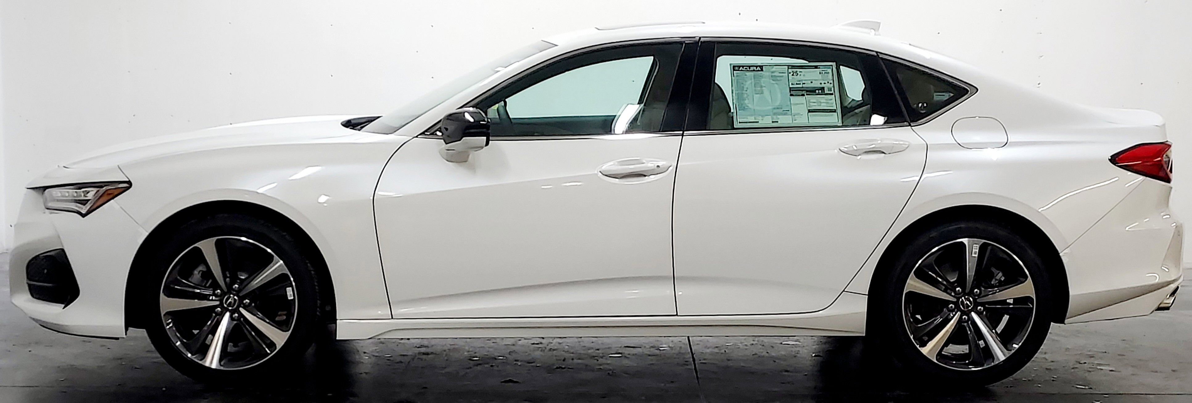 New 2025 Acura TLX w/ Technology Package image 10