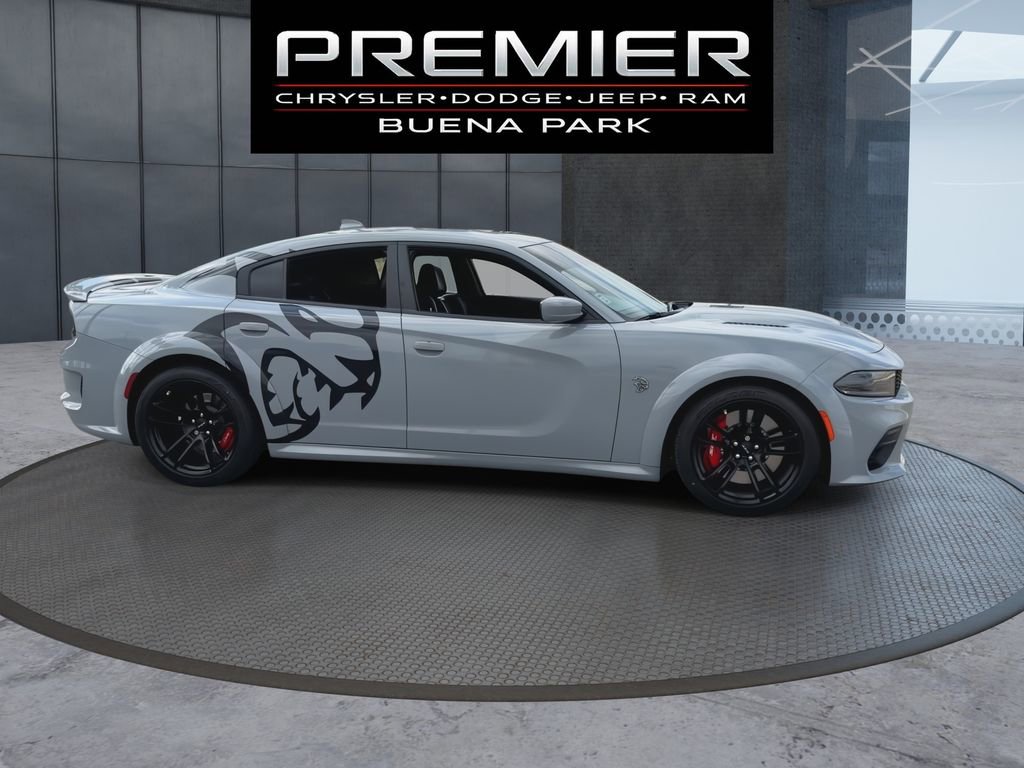 Used 2022 Dodge Charger SRT Hellcat w/ Navigation & Travel Group image 9