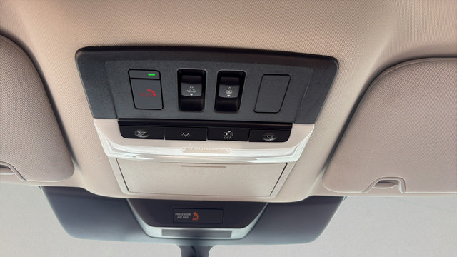 Certified 2025 Nissan Pathfinder Platinum AWD/4WD image 25