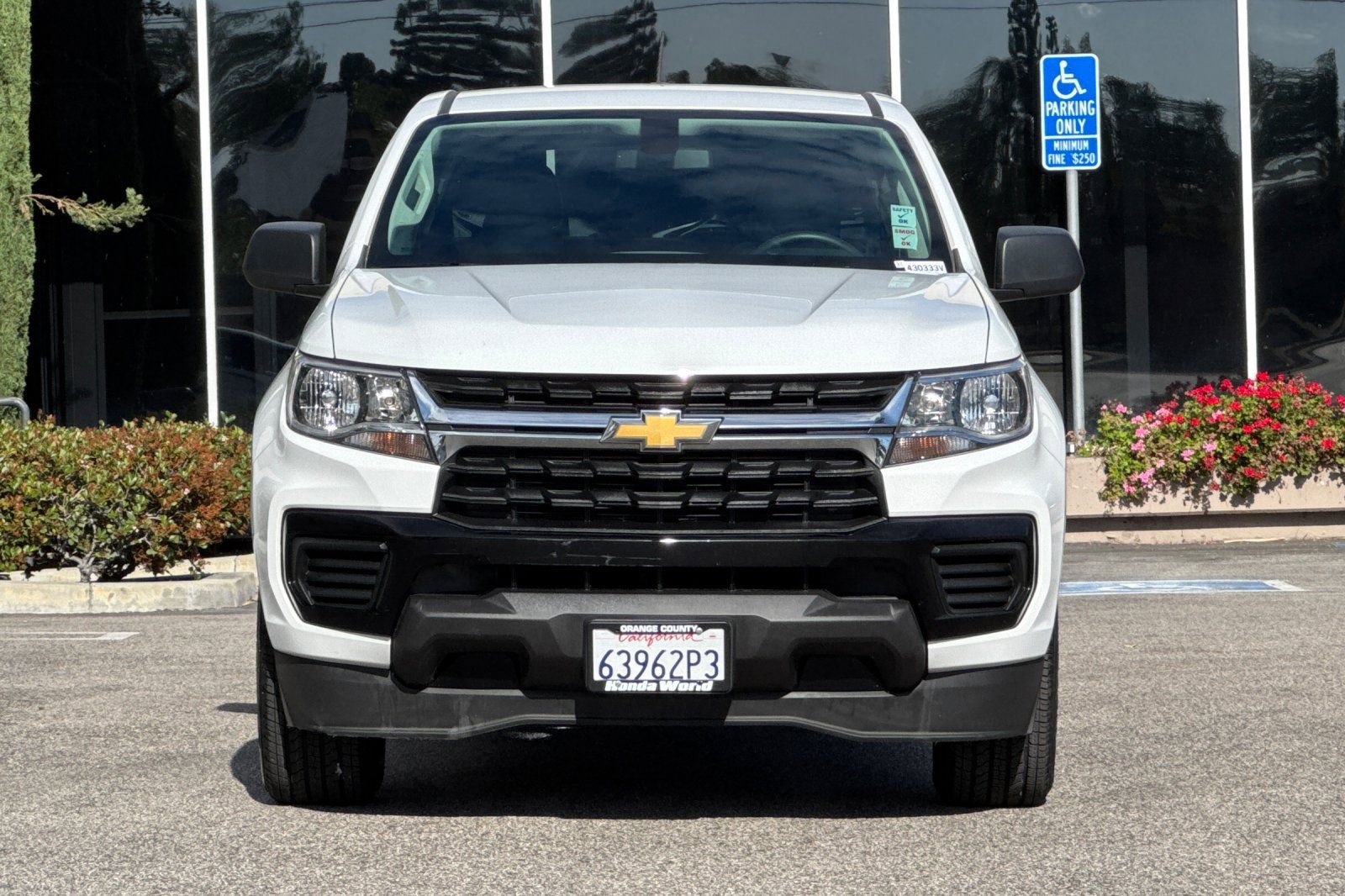 Used 2022 Chevrolet Colorado W/T w/ WT Convenience Package RWD image 9