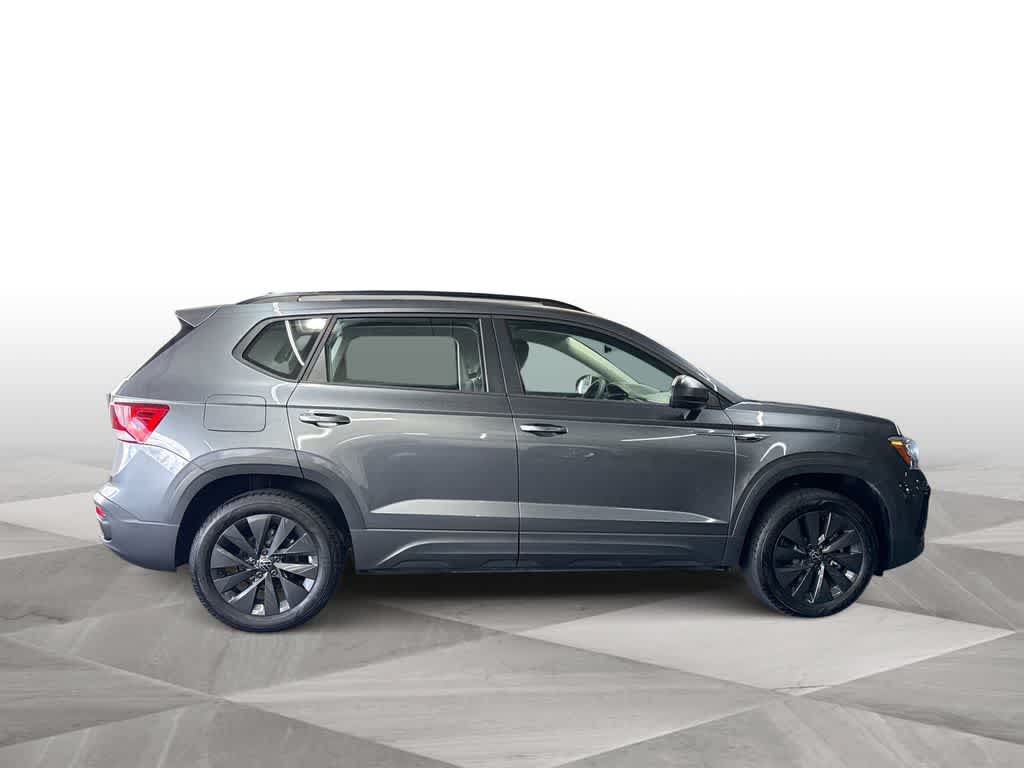 Certified 2024 Volkswagen Taos S FWD image 9