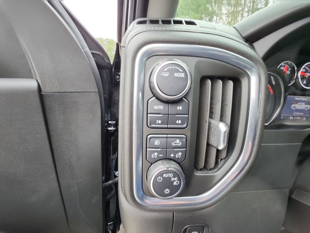 Certified 2021 Chevrolet Silverado 1500 LT Trail Boss w/ Convenience Package II image 22