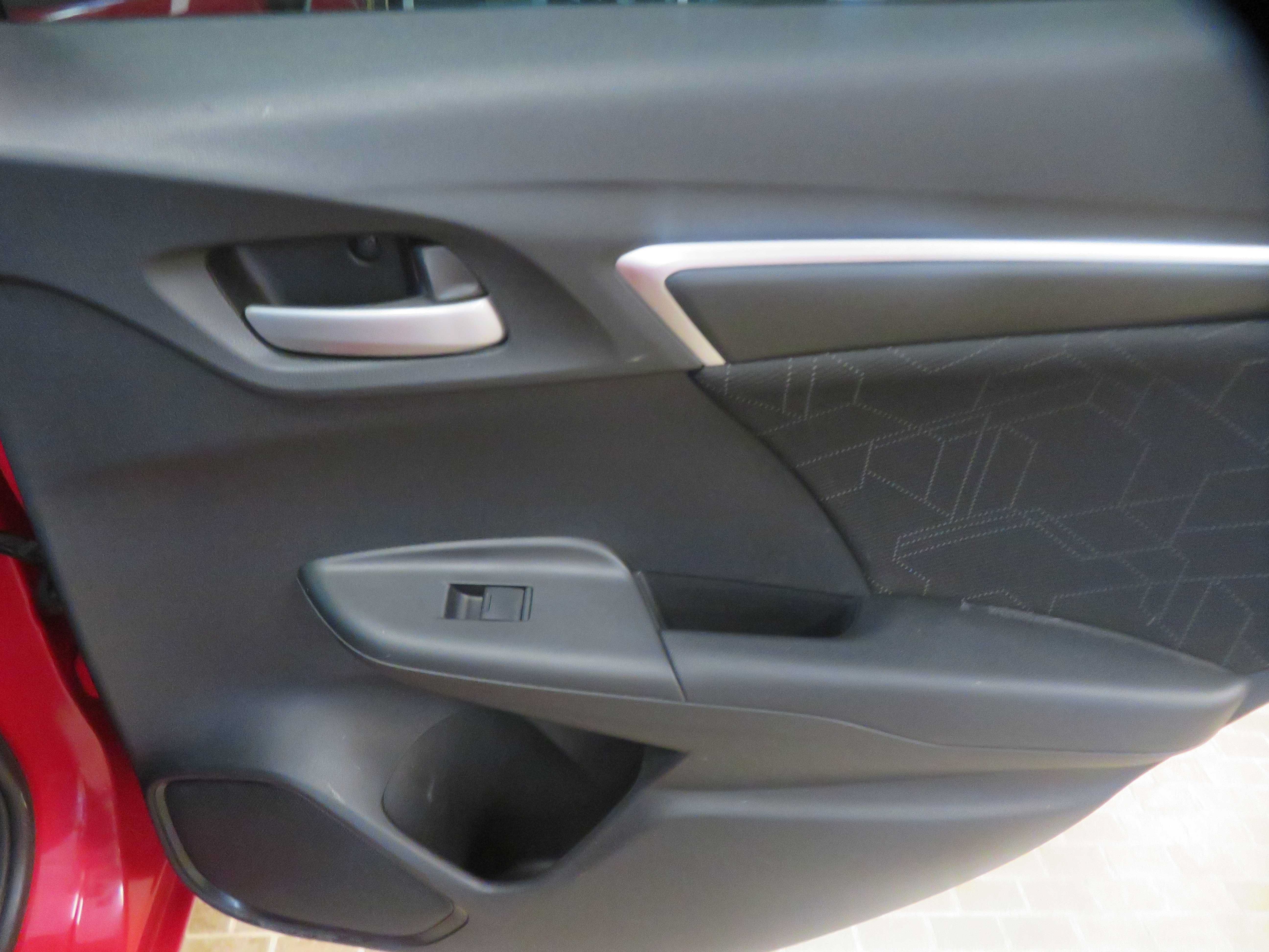 Used 2015 Honda Fit EX image 21