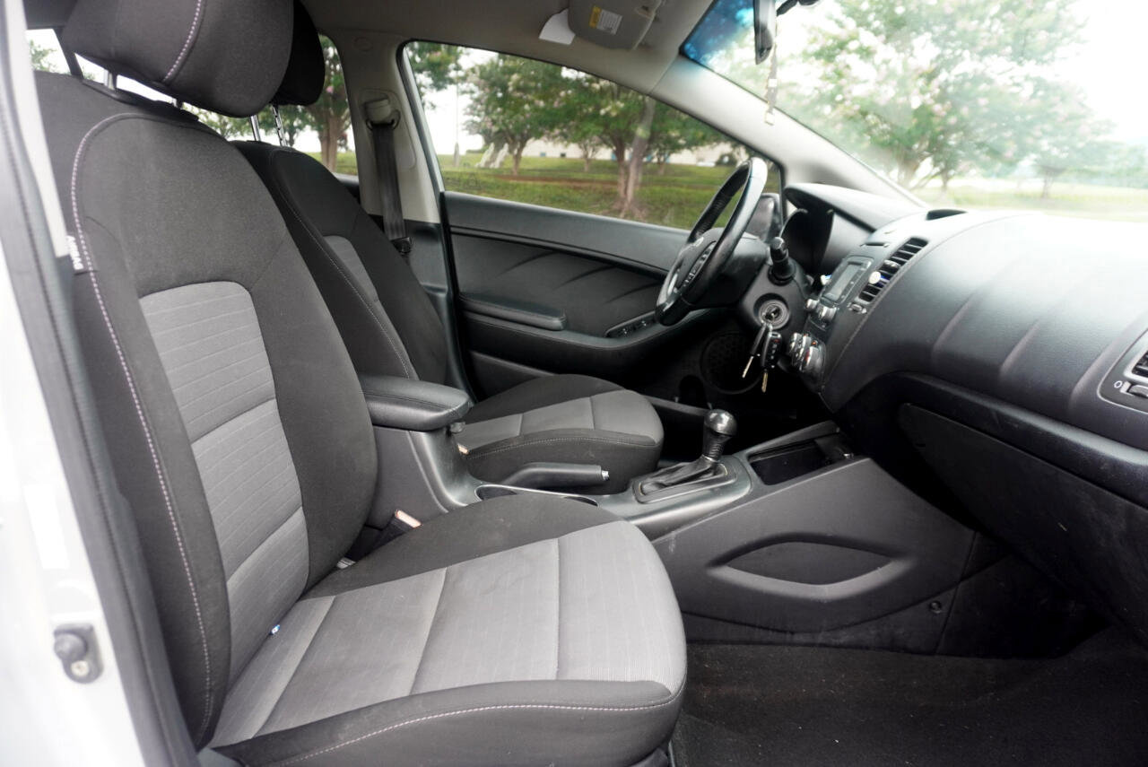Used 2014 Kia Forte EX image 21