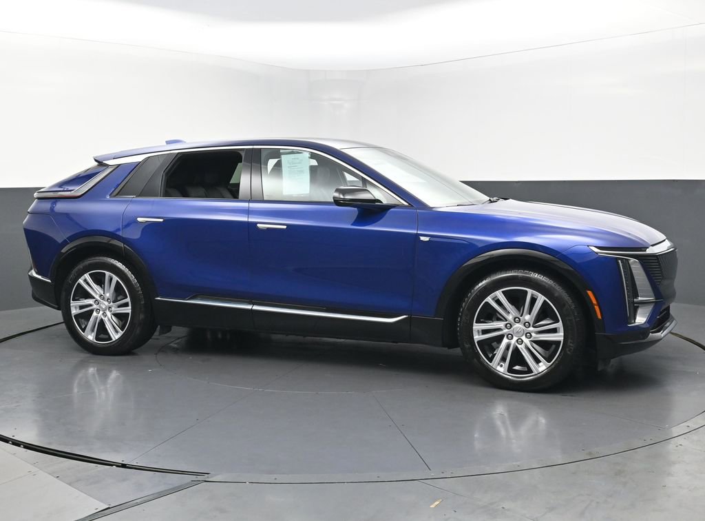 Used 2024 Cadillac Lyriq Tech image 5