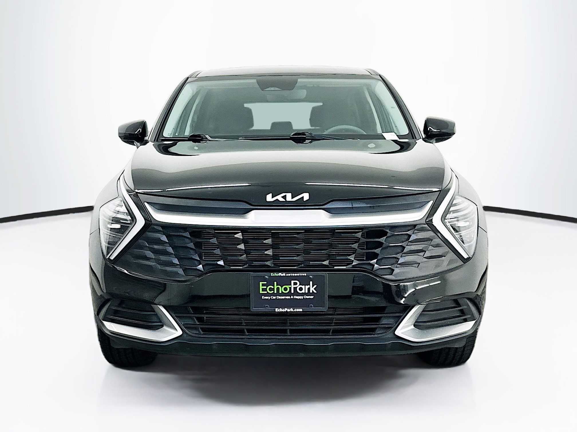 Used 2025 Kia Sportage LX AWD/4WD image 2