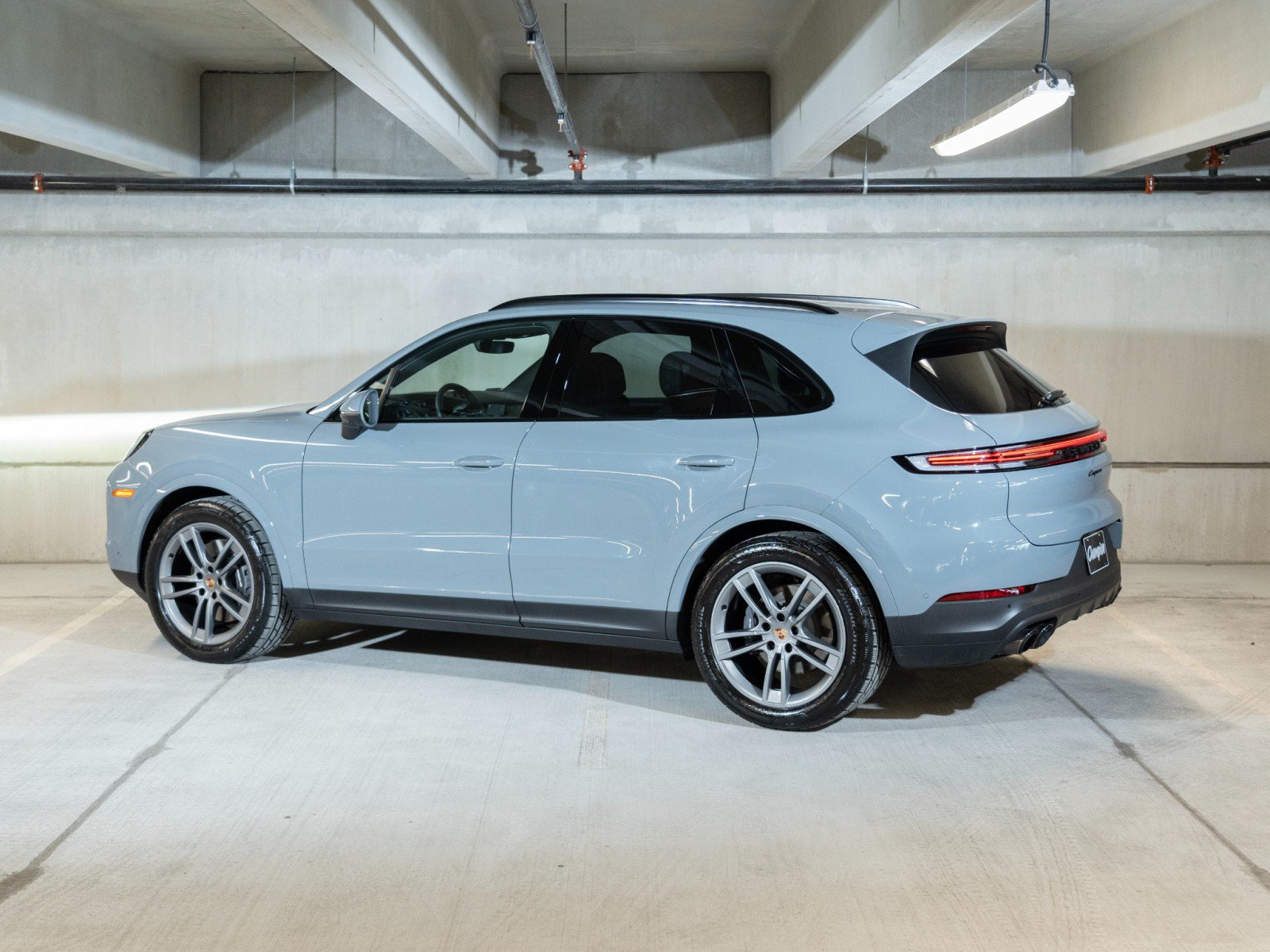 Certified 2026 Porsche Cayenne AWD/4WD image 3