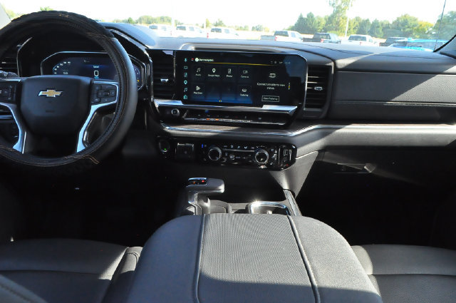 Used 2023 Chevrolet Silverado 1500 LTZ w/ Technology Package AWD/4WD image 17