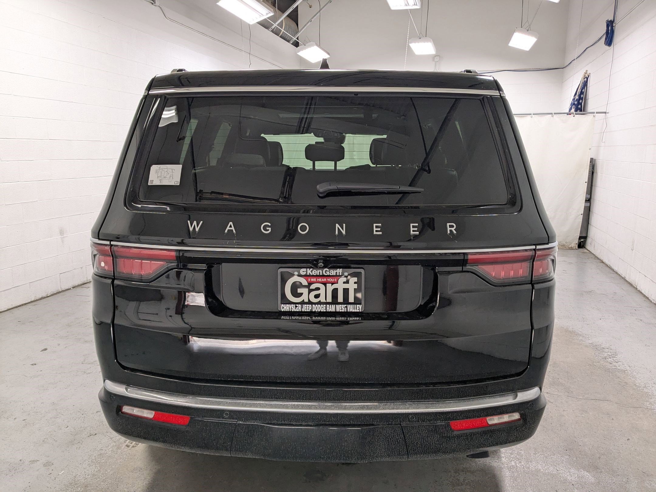 New 2025 Jeep Wagoneer Series III w/ Premium Group I image 5