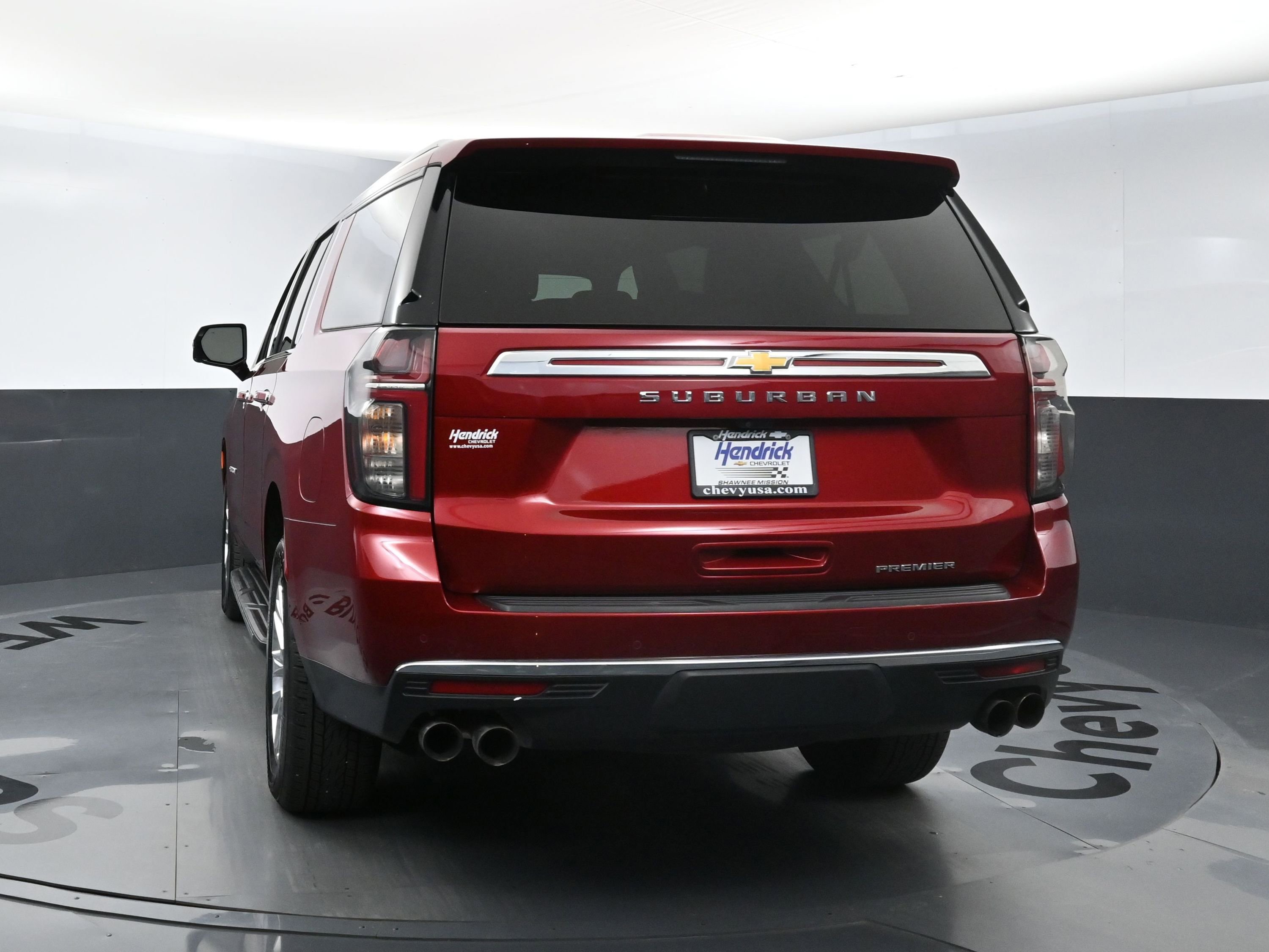 Certified 2024 Chevrolet Suburban Premier w/ Premium Package image 8