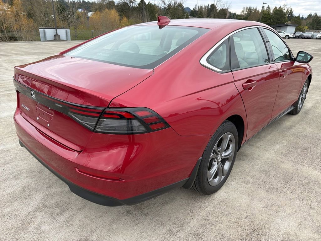 Used 2024 Honda Accord EX image 4