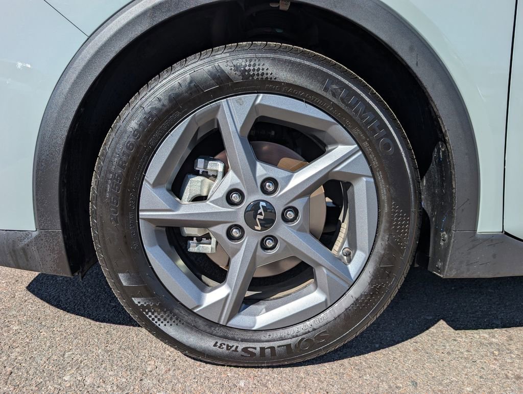 Certified 2025 Kia K4 LXS image 13