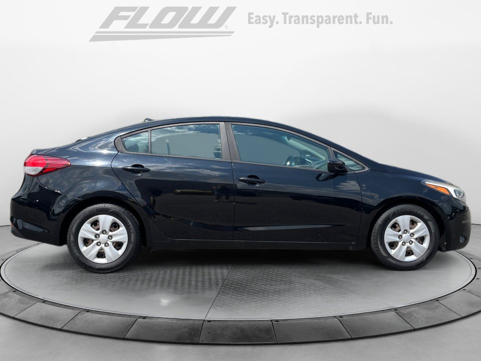 Used 2017 Kia Forte LX FWD image 10