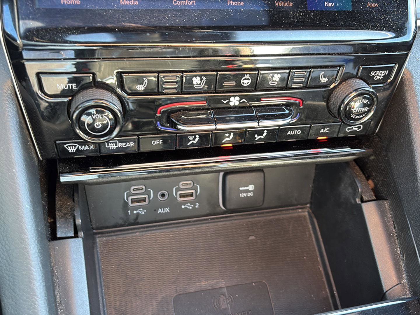 Used 2024 Jeep Grand Cherokee L Limited w/ Luxury Tech Group II image 26