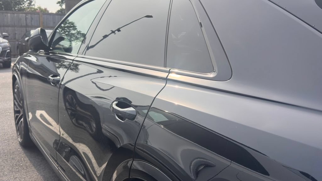 Used 2024 Audi SQ8 Prestige AWD/4WD image 9