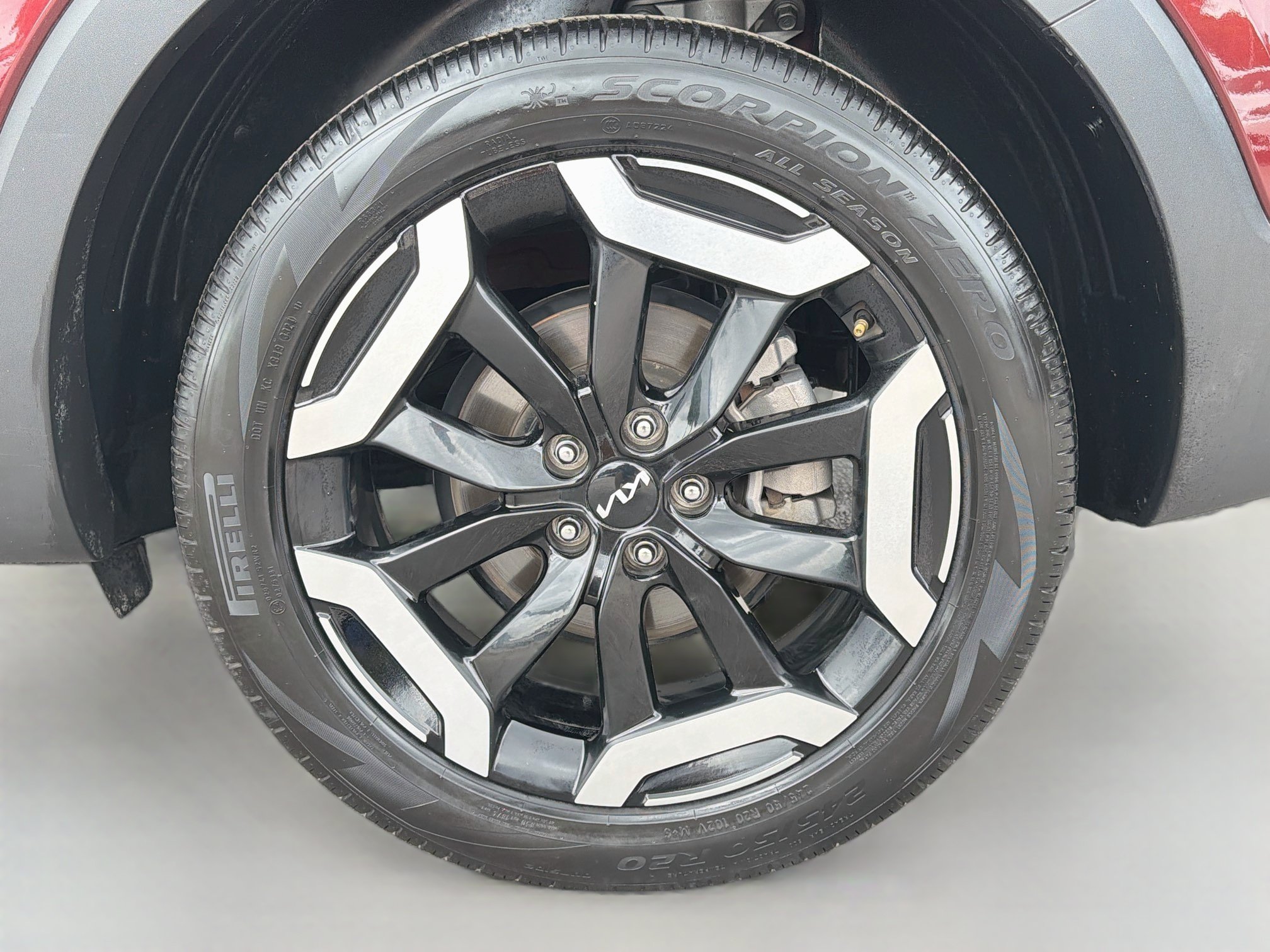 Used 2024 Kia Telluride EX w/ EX Captain's Chair Package FWD image 45