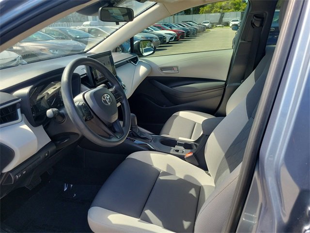 Used 2025 Toyota Corolla LE image 10