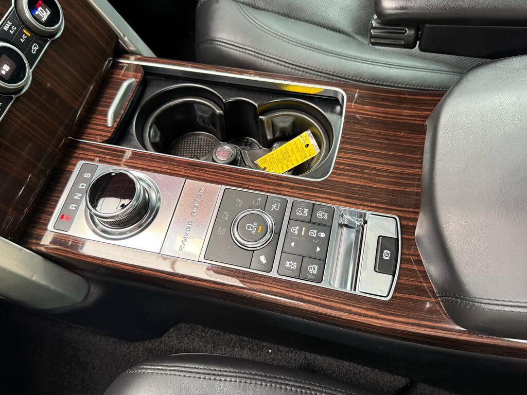 Used 2017 Land Rover Range Rover Supercharged AWD/4WD image 23