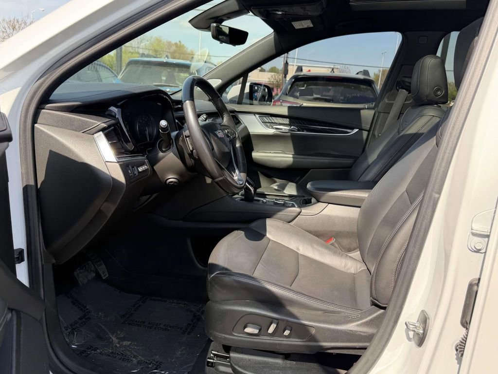 Certified 2022 Cadillac XT6 Premium Luxury w/ Technology Package image 18