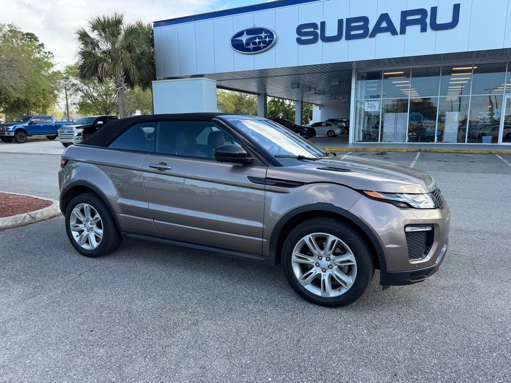 Used 2017 Land Rover Range Rover Evoque HSE Dynamic image 2