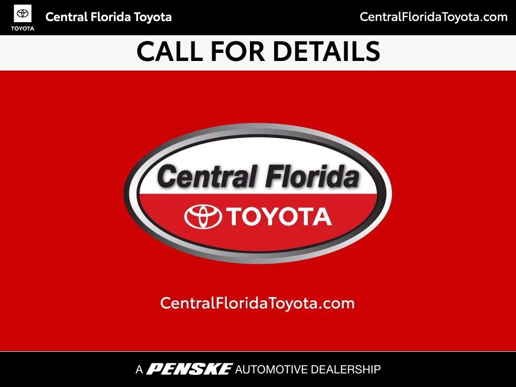 Used 2023 Toyota Highlander LE FWD image 1
