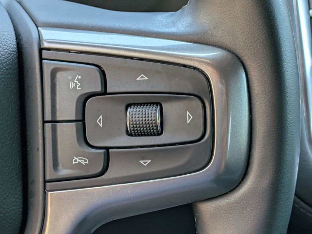 Used 2024 Chevrolet Tahoe Z71 w/ Luxury Package image 31