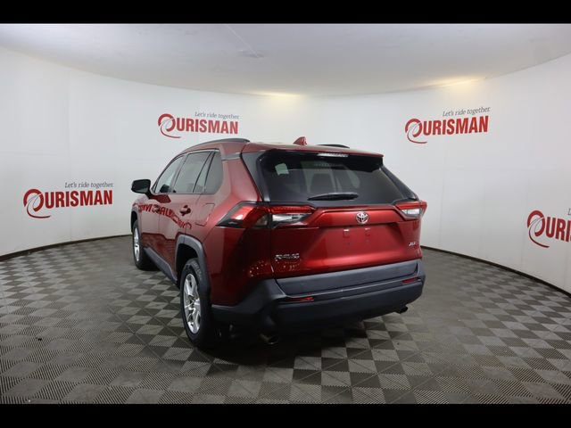 Used 2021 Toyota RAV4 XLE w/ Convenience Package image 10