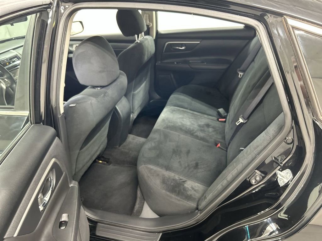 Used 2015 Nissan Altima 2.5 SV FWD image 19