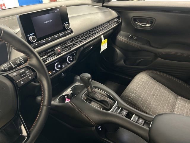 Certified 2025 Honda HR-V Sport image 27