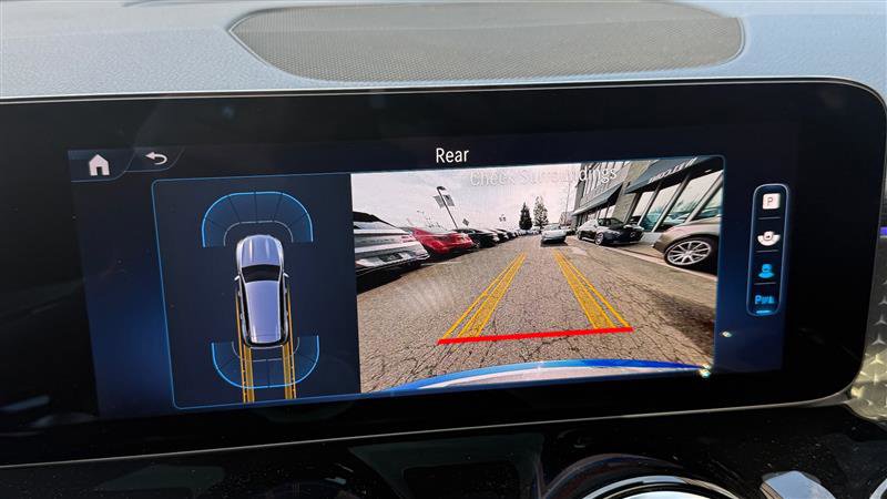 Used 2024 Mercedes-Benz GLB 250 image 48