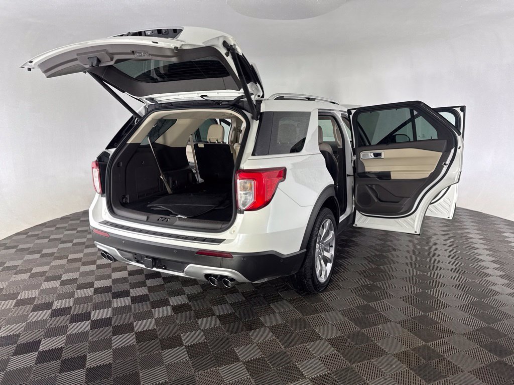 Used 2020 Ford Explorer Platinum w/ Premium Technology Package AWD/4WD image 15