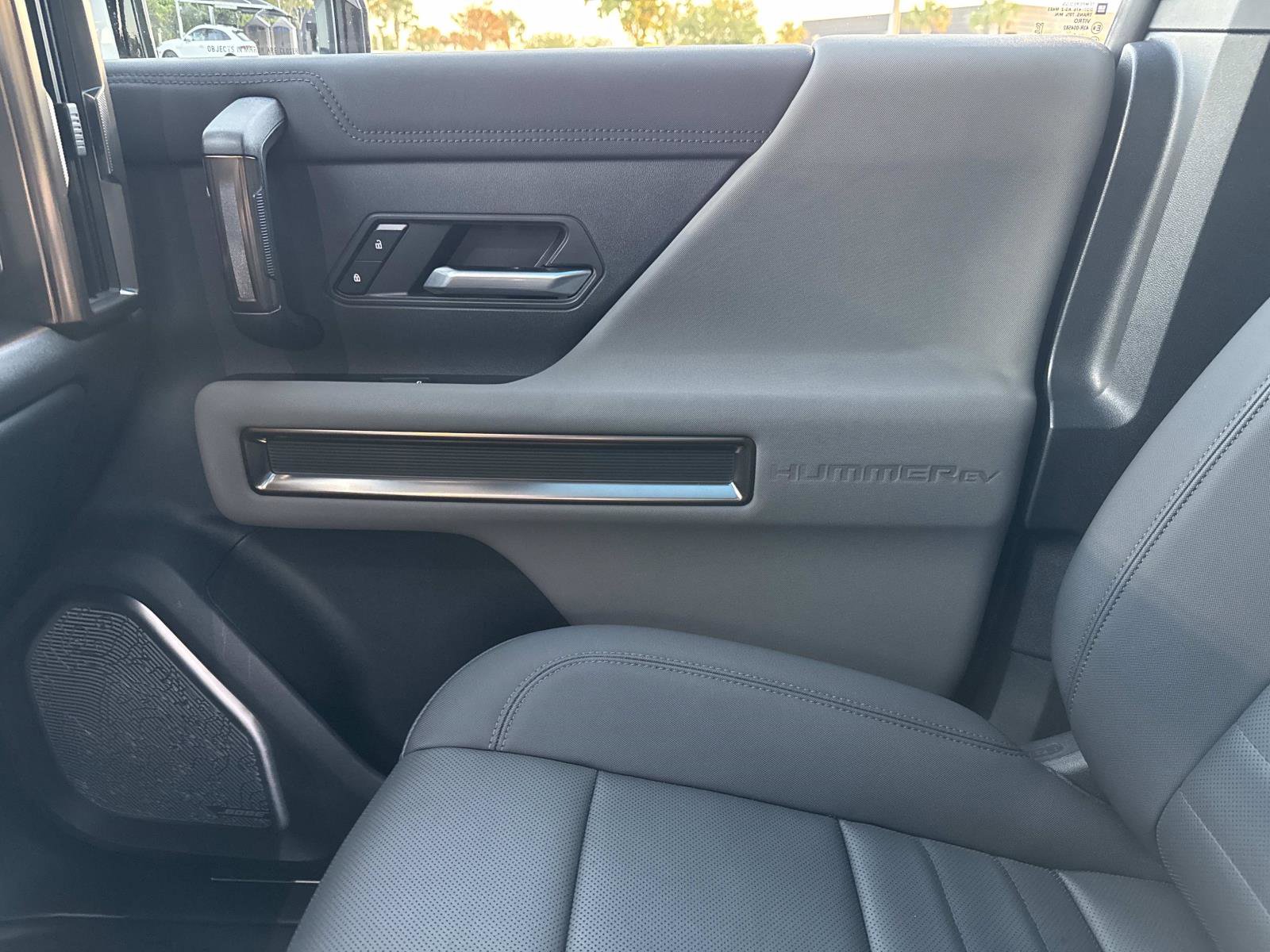 Used 2024 GMC Hummer EV 2X w/ LPO, Illumination Package image 23
