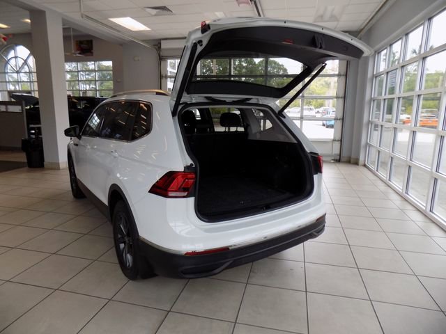Used 2022 Volkswagen Tiguan SE AWD/4WD image 8