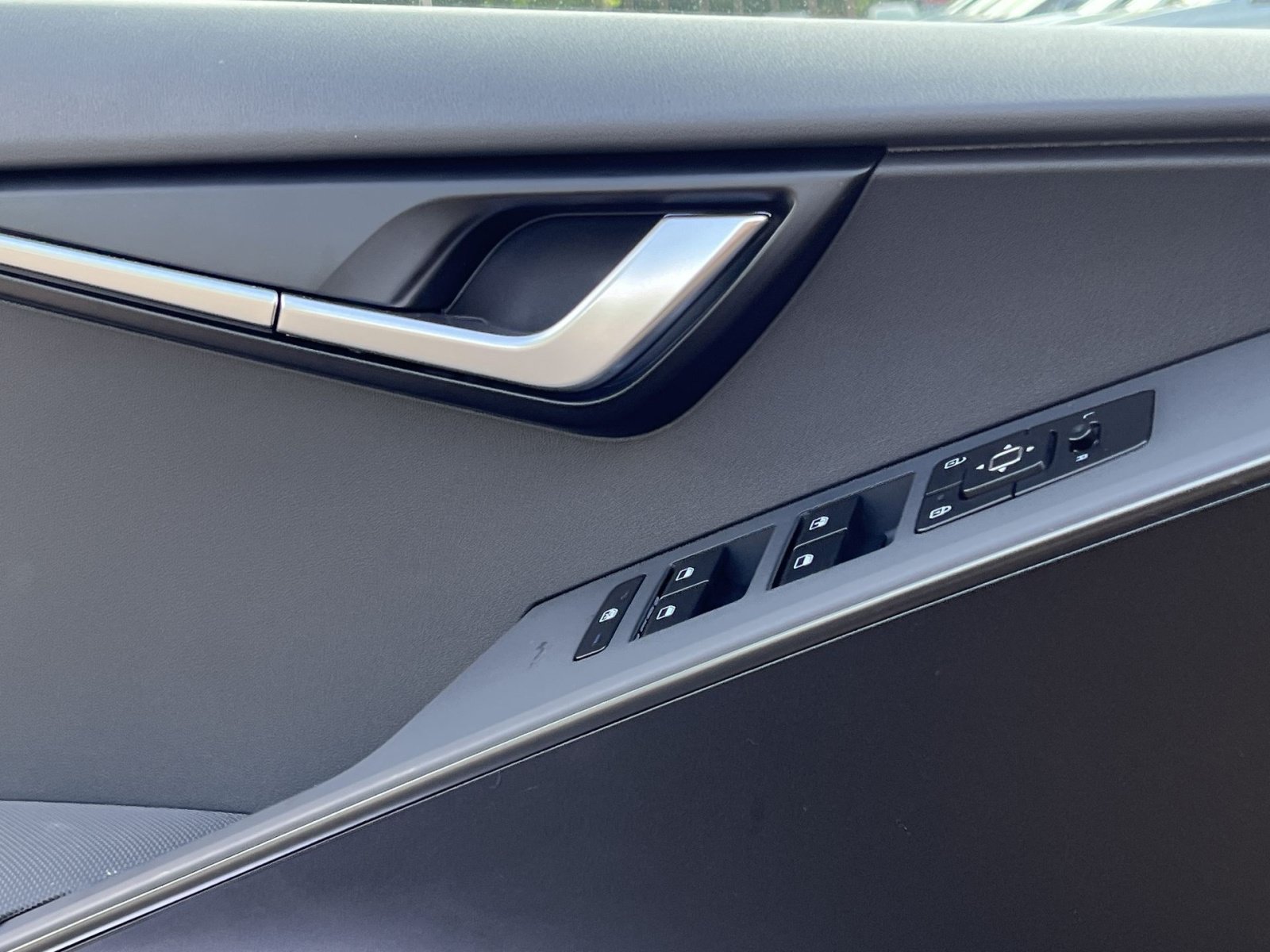 New 2026 Kia Niro LX FWD image 20