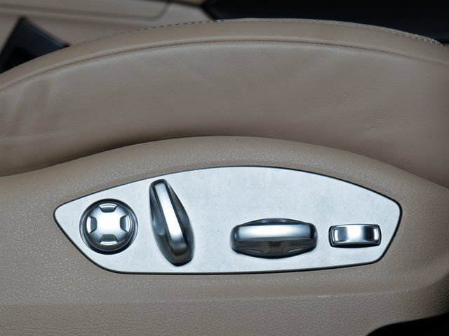 Certified 2021 Porsche Macan AWD/4WD image 26