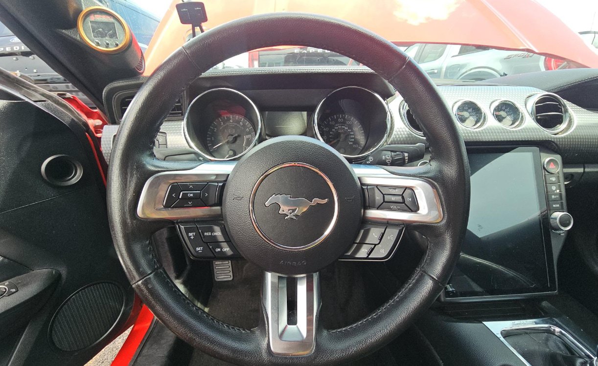 Used 2015 Ford Mustang GT w/ GT Performance Package RWD image 7