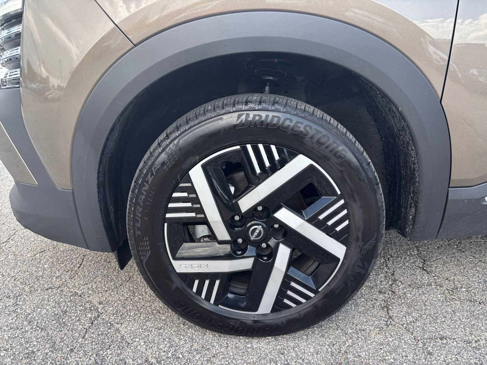 Used 2026 Nissan Kicks SV w/ Cold Weather Package FWD image 28