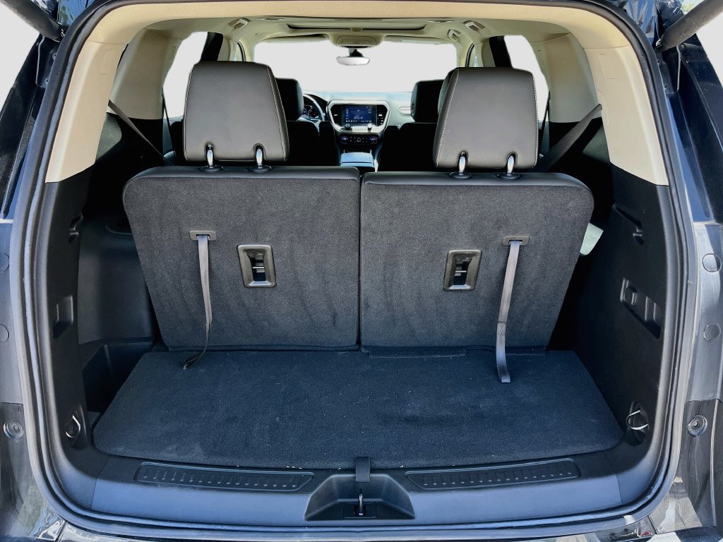 Used 2023 GMC Acadia Denali w/ Denali Ultimate Package FWD image 28