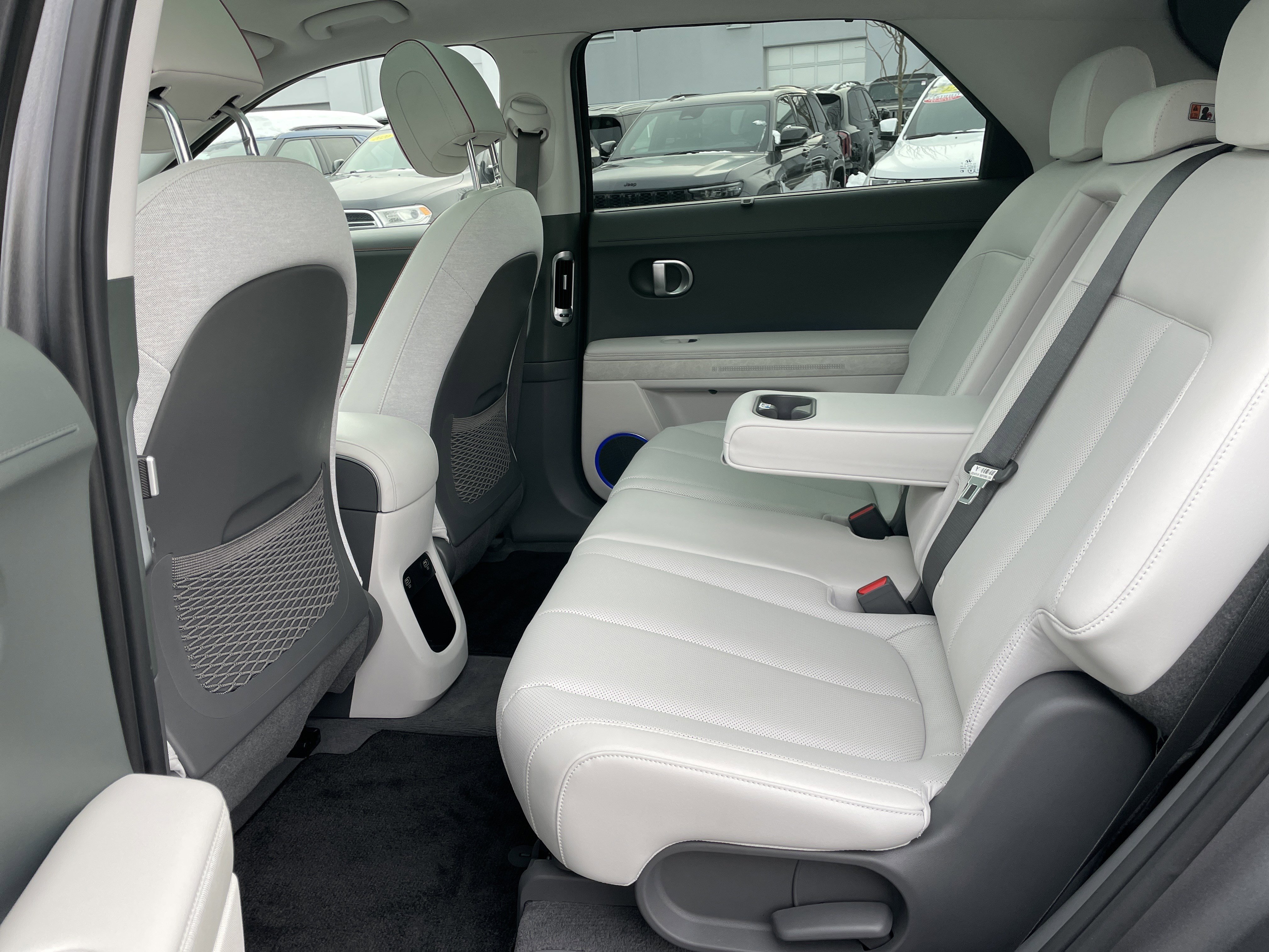 Used 2023 Hyundai Ioniq 5 Limited image 31